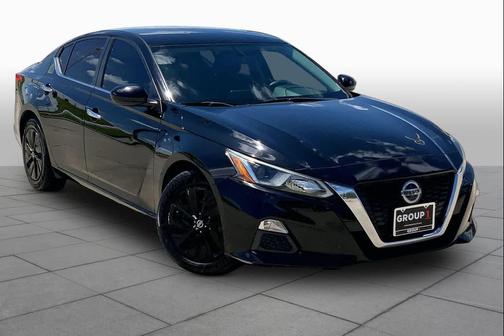 Super Black 2020 Nissan Altima S FWD