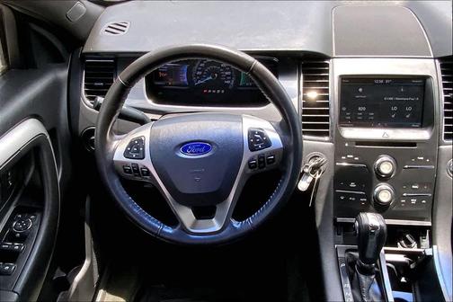 Tuxedo Black Metallic 2014 Ford Taurus SEL