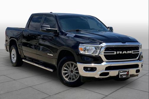 Diamond Black Crystal Pearlcoat 2023 RAM 1500 Lone Star
