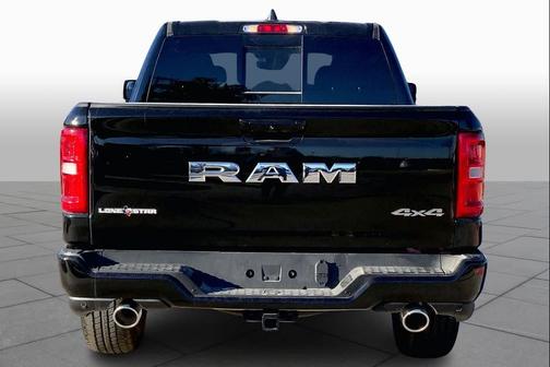 Diamond Black Crystal Pearlcoat 2026 RAM 1500 Lone Star