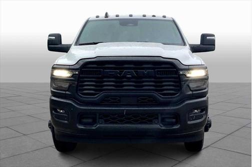 2025 RAM 3500 Tradesman Crew Cab 4x4 8' Box