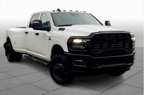 2025 RAM 3500 Tradesman Crew Cab 4x4 8' Box