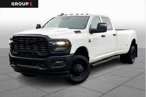 2025 RAM 3500 Tradesman Crew Cab 4x4 8' Box