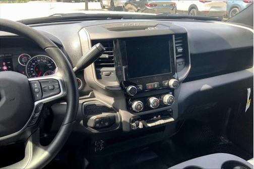 2025 RAM 2500 Tradesman Crew Cab 4x4 6'4' Box