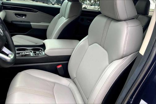 2025 Honda Pilot Touring 8-Passenger