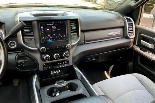 Bright White Clearcoat 2024 RAM 2500 Big Horn Crew Cab 4x4 6'4' Box