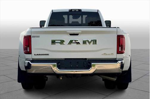 2025 RAM 3500 Laramie Crew Cab 4x4 8' Box