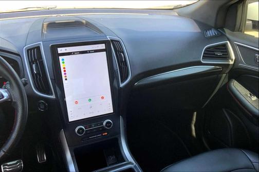 2022 Ford Edge ST Line