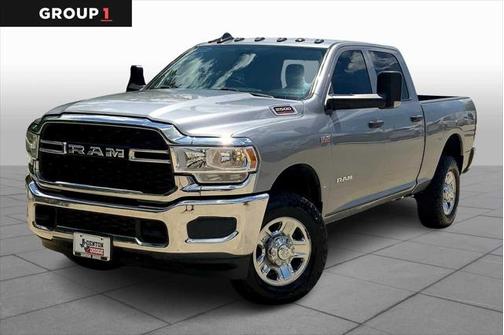 2020 RAM 2500 Tradesman Crew Cab 4X4 6'4' Box