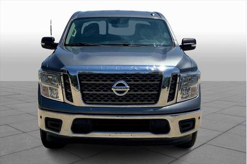 2018 Nissan Titan SV