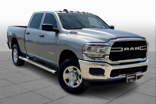 2022 RAM 2500 Tradesman Crew Cab 4x4 6'4' Box