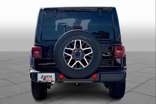 2025 Jeep Wrangler 4-Door Sahara 4x4