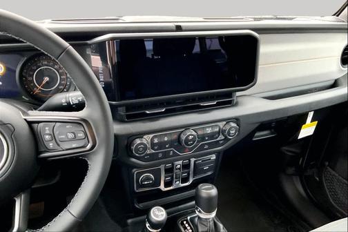 Granite Crystal Metallic Clearcoat 2026 Jeep Gladiator Sport S