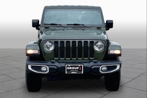 Sarge Green Clearcoat 2021 Jeep Gladiator Texas Trail 4x4