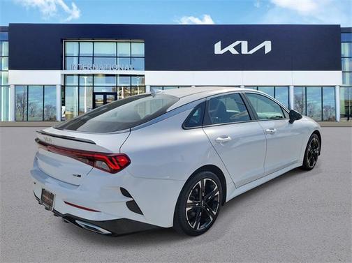 2022 Kia K5 GT-Line
