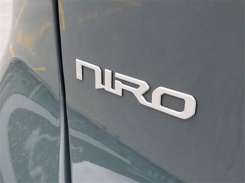 2025 Kia Niro Touring