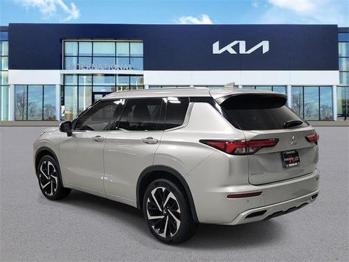 2022 Mitsubishi Outlander SEL