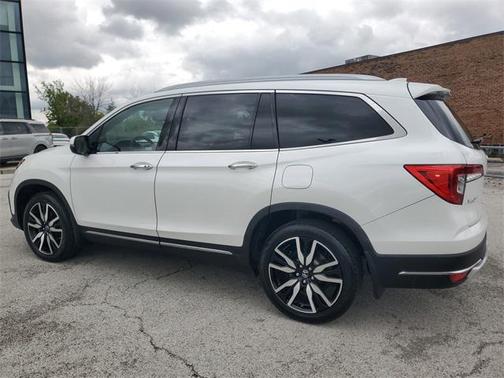 2021 Honda Pilot Touring 8-Passenger