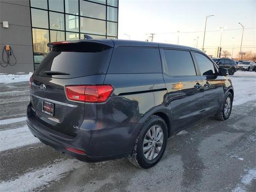 2021 Kia Sedona LX