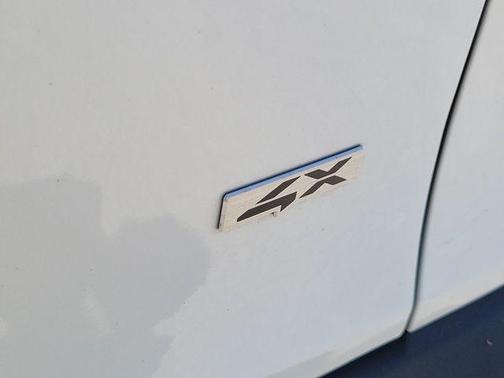 Snow White Pearl 2024 Kia Seltos S