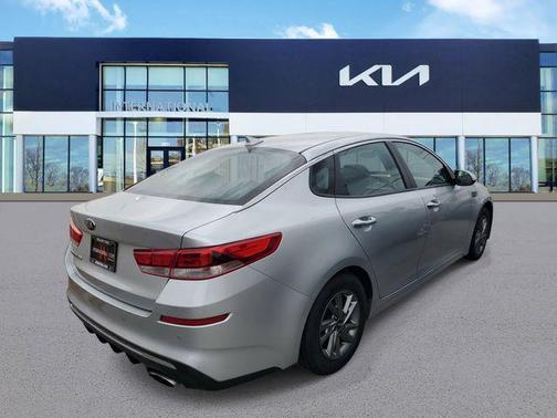 Sparkling Silver 2019 Kia Optima LX