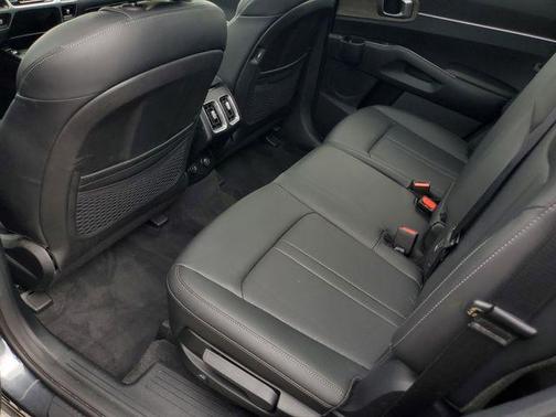 Gravity Gray 2022 Kia Sorento S