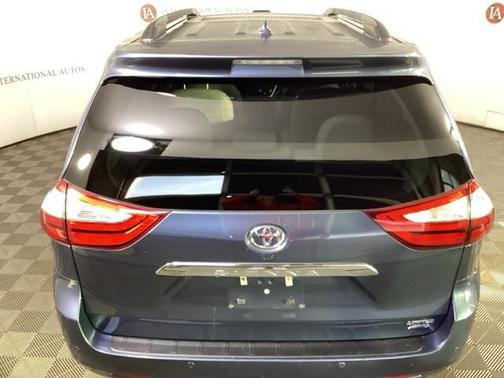 2017 Toyota Sienna Limited