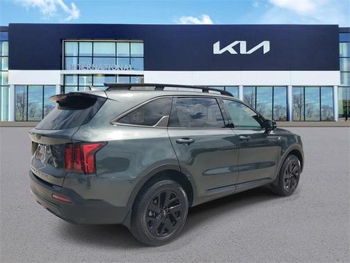 2022 Kia Sorento S
