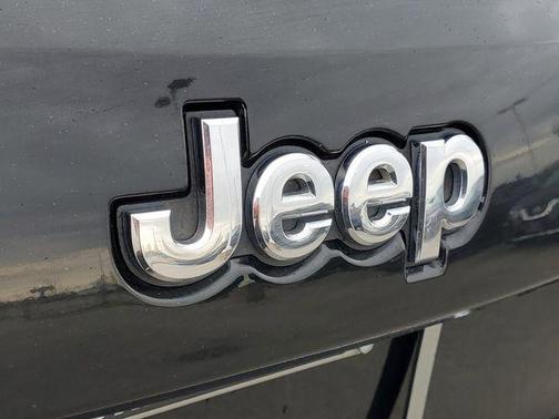 Diamond Black Crystal Pearlcoat 2019 Jeep Grand Cherokee Limited
