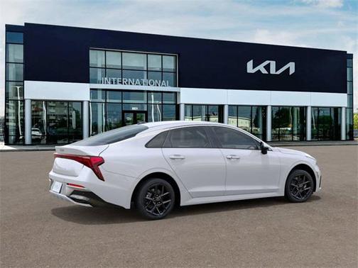 2025 Kia K5 LXS