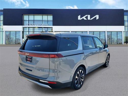 2023 Kia Carnival EX