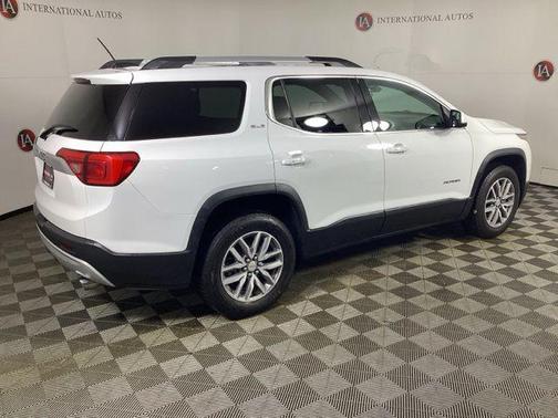 2017 GMC Acadia SLE-2