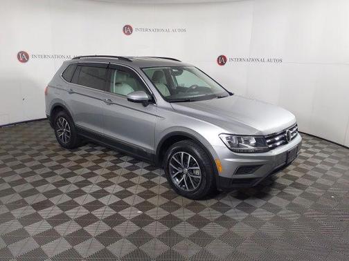 Silver Metallic 2020 Volkswagen Tiguan 2.0T SE 4MOTION