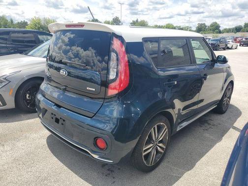 Mysterious Blue/White Roof 2018 Kia Soul +