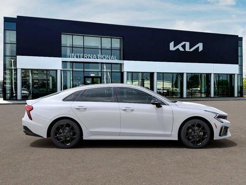 Snow White Pearl 2026 Kia K5 GT-Line