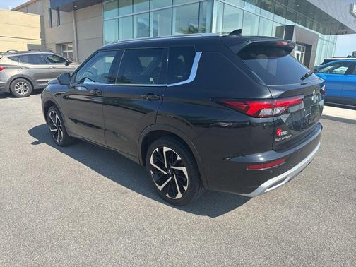 2022 Mitsubishi Outlander SEL