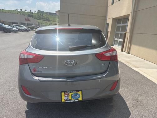 2017 Hyundai Elantra GT Base