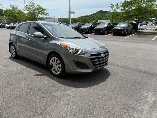 2017 Hyundai Elantra GT Base