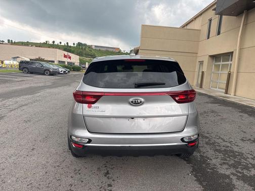 2022 Kia Sportage LX