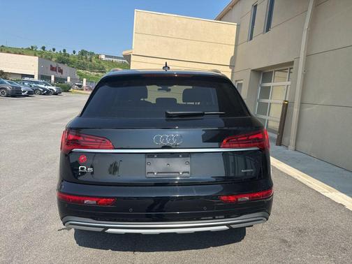 2024 Audi Q5 40 Premium