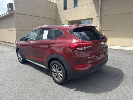 2018 Hyundai TUCSON SEL