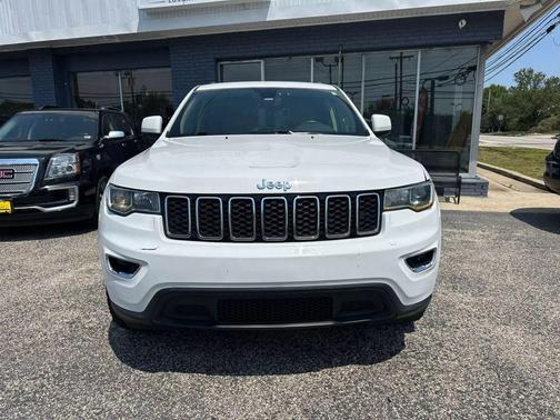 2019 Jeep Grand Cherokee Laredo