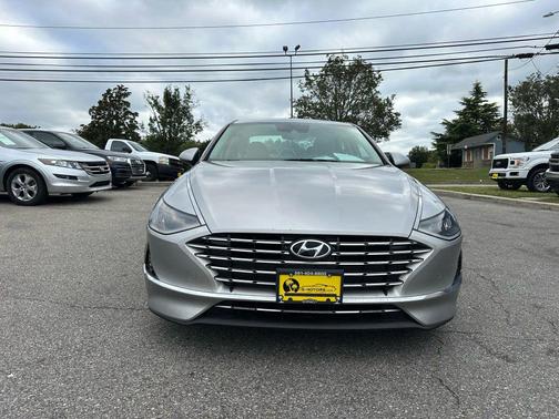 2021 Hyundai SONATA SE