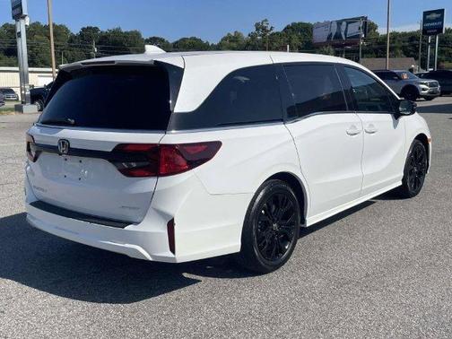 White 2025 Honda Odyssey Sport-L