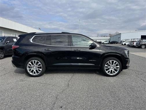 2024 GMC Acadia Denali
