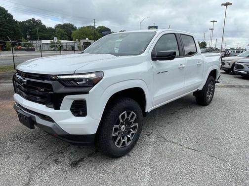Summit White 2026 Chevrolet Colorado Z71