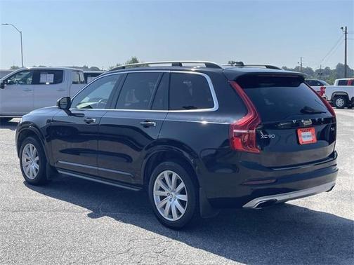 2018 Volvo XC90 T6 Momentum