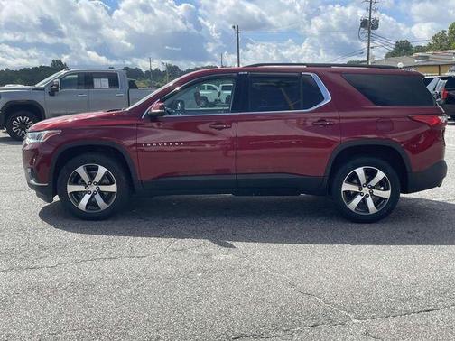 2021 Chevrolet Traverse LT Leather