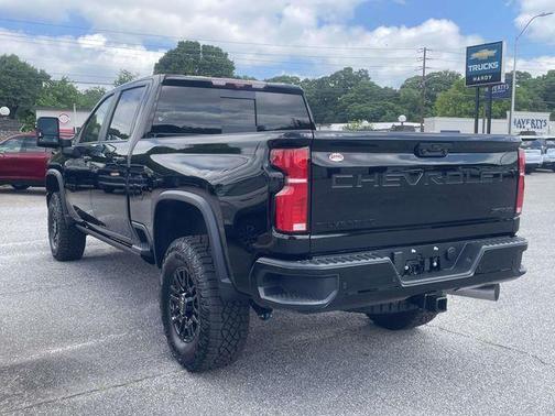 Black 2026 Chevrolet Silverado 2500 ZR2