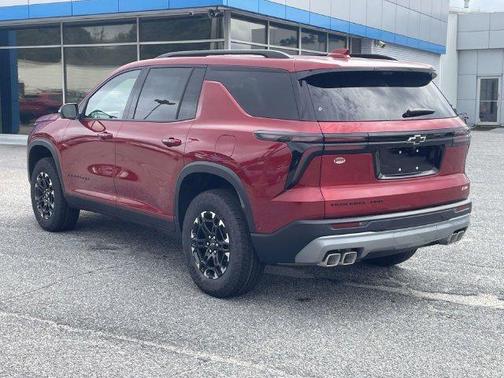 Radiant Red 2027 Chevrolet Traverse Z71